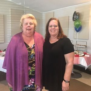 Meet your Posher, Sharon